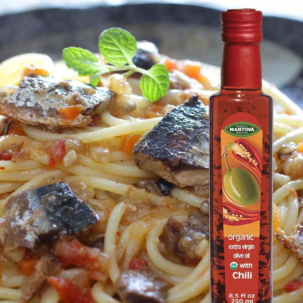 Mantova Organic Extra Virgin Olive Oil Variety Set: Garlic, Basil, Lemon, Chili (8.5 0z each)
